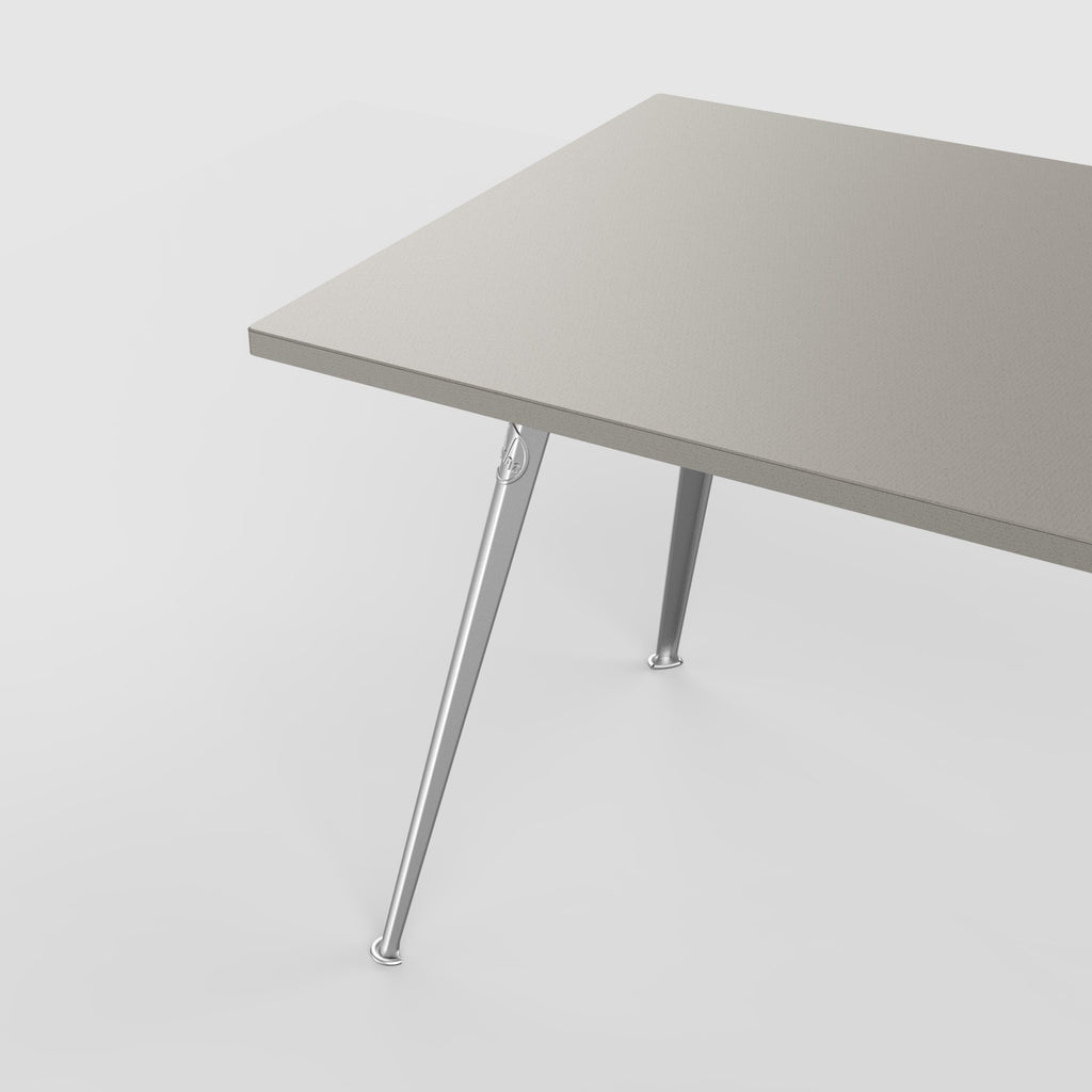 Tisch – Modell T2