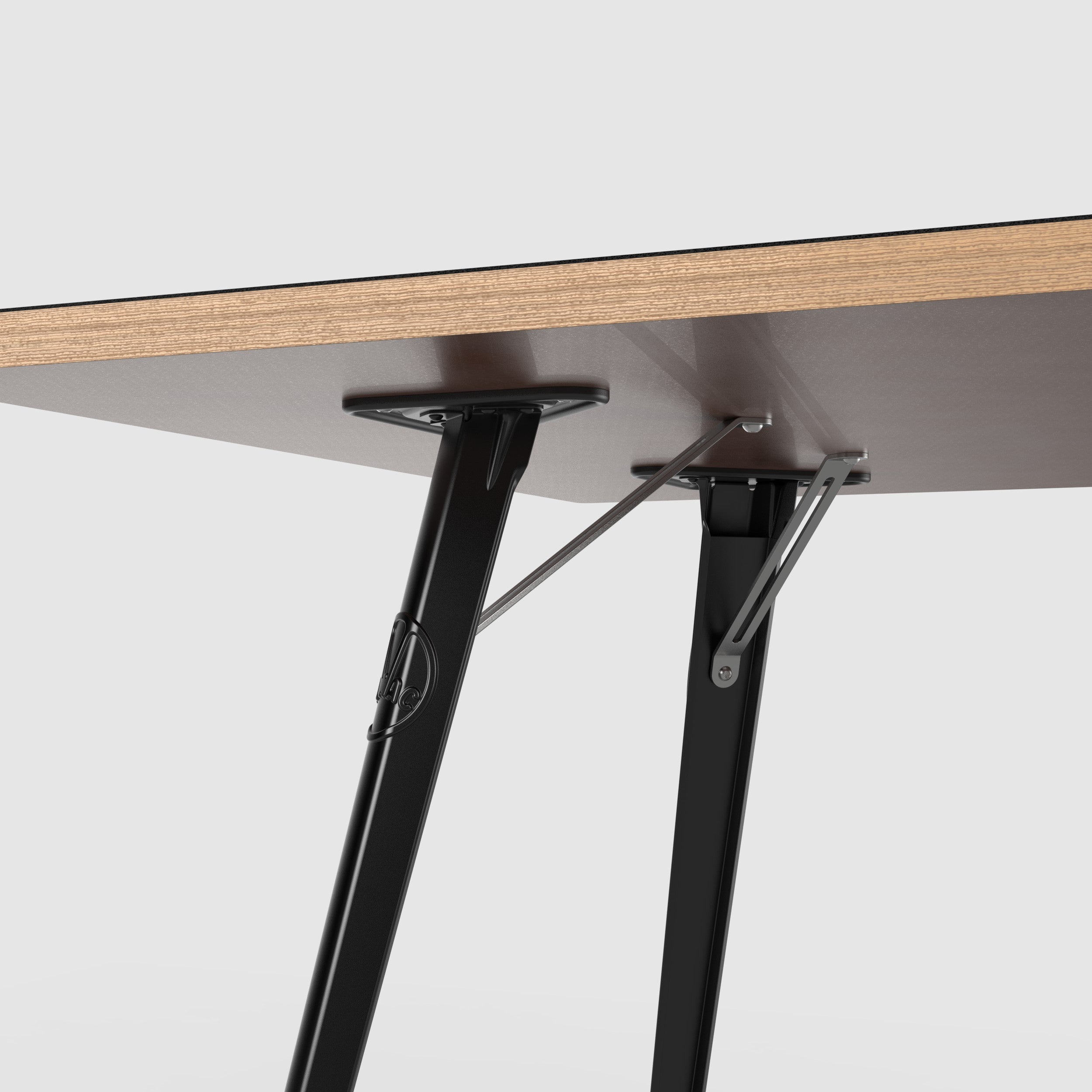 Tisch – Modell T2